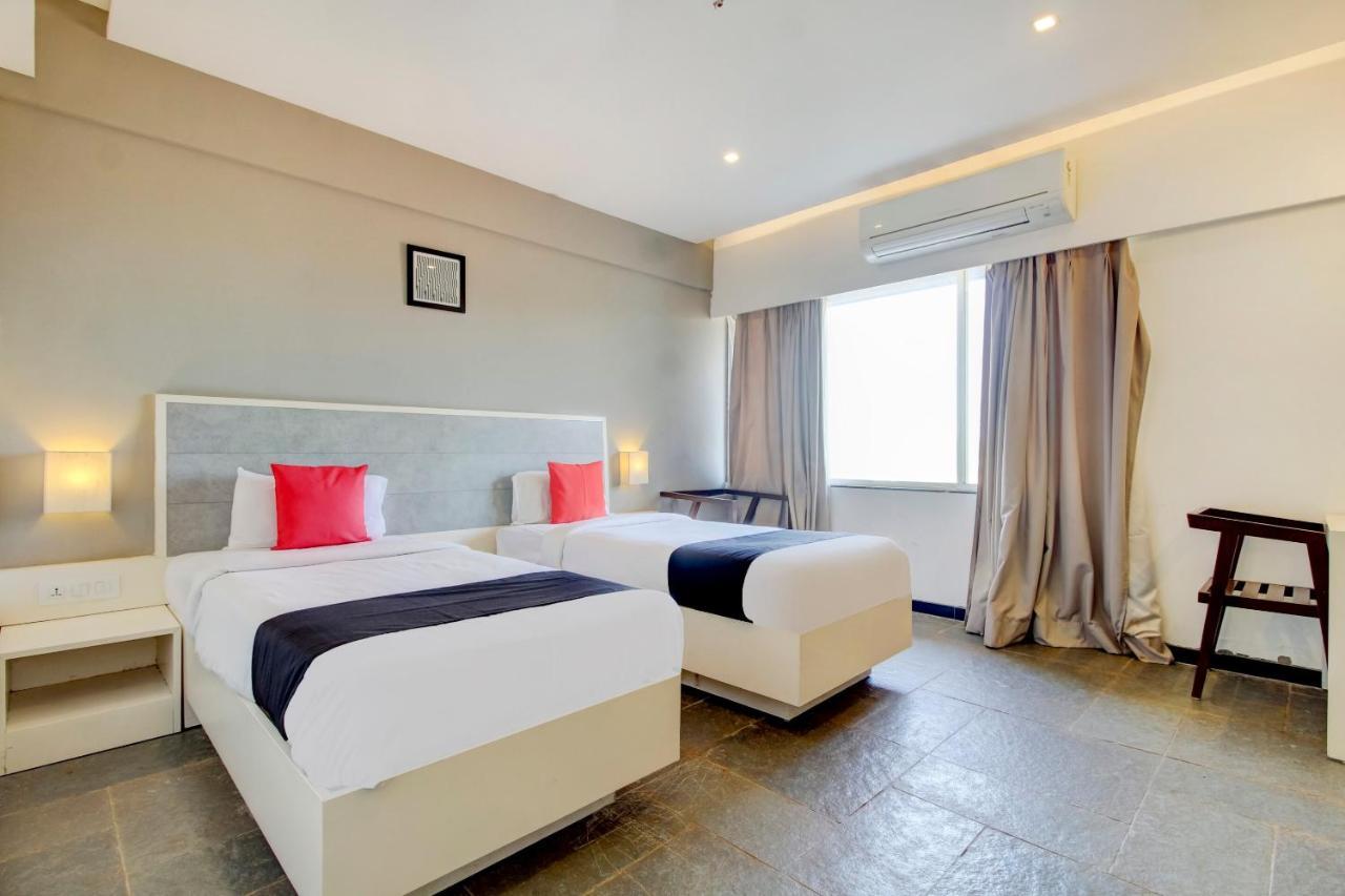 Capital O 77219 Hotel Dwarwata Dharwad Exterior photo